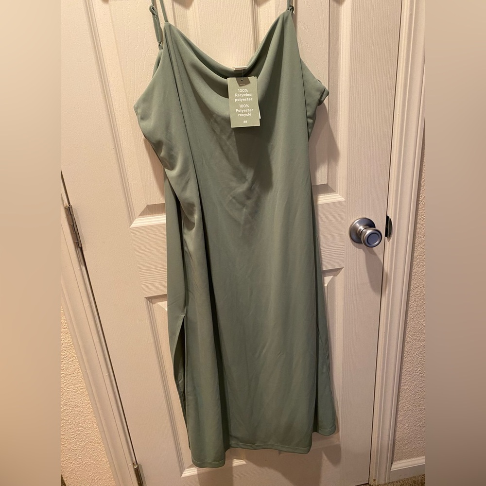 Body con Green Dress